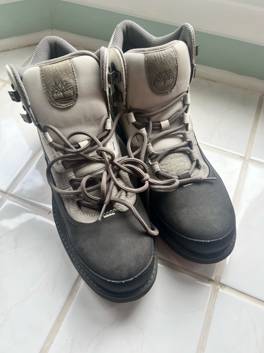 Timberland Two-Tone Lace-Up Boots - Gray & Black Mens 13